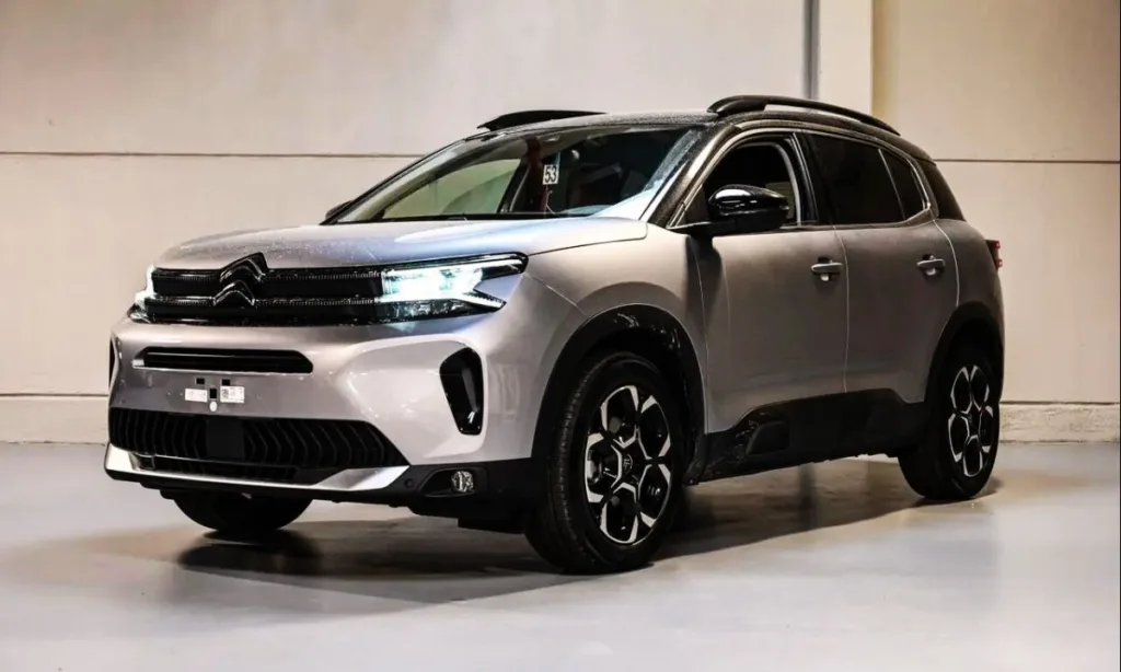 citroen c5 aircross feel variant, citroen c5 aircross, c5 aircross, citroen c5 aircross interior, citroen c5 aircross 7 seater price in india, citroen c5 aircross india, citroen c5 aircross feel, Citroen c5 aircross feel price,